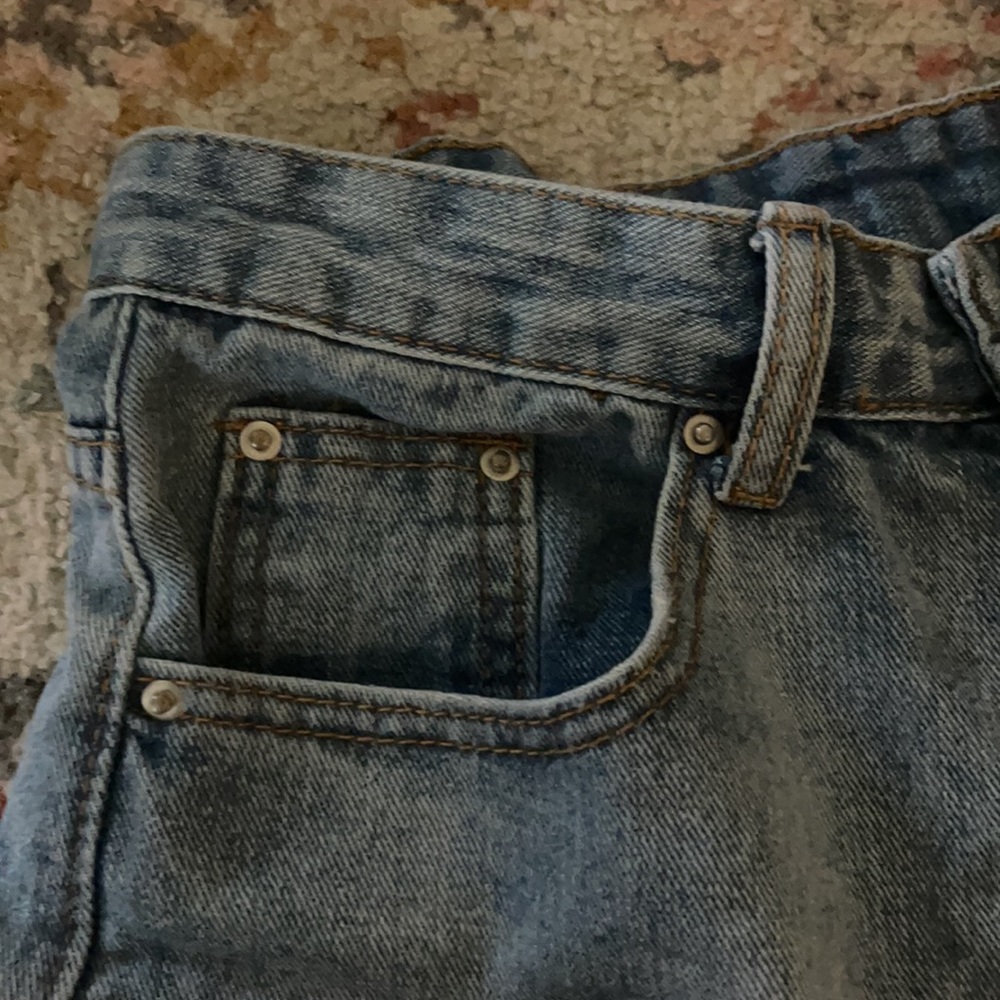 Beach shorts - Picture 3 of 5